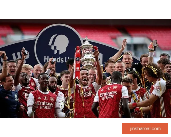 阿森纳崩盘13天丢2冠 塔帅44岁失误难掩4冠王梦碎